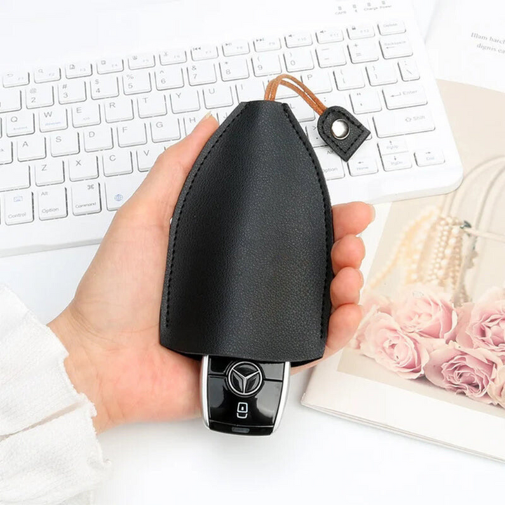 Cute and practical sliding keychain