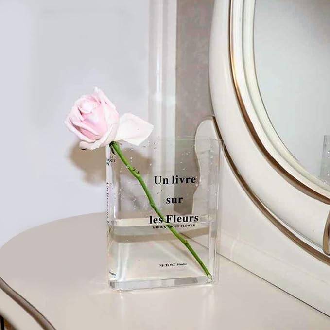Decorative book vase – Literary elegance in your home