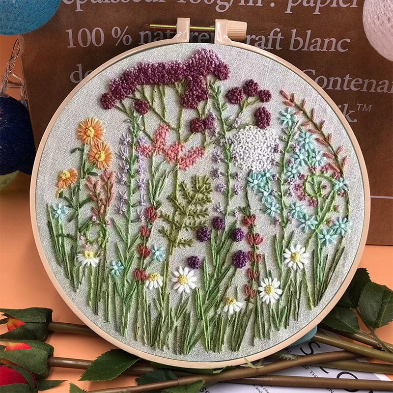Floral embroidery kit for creative hobbies