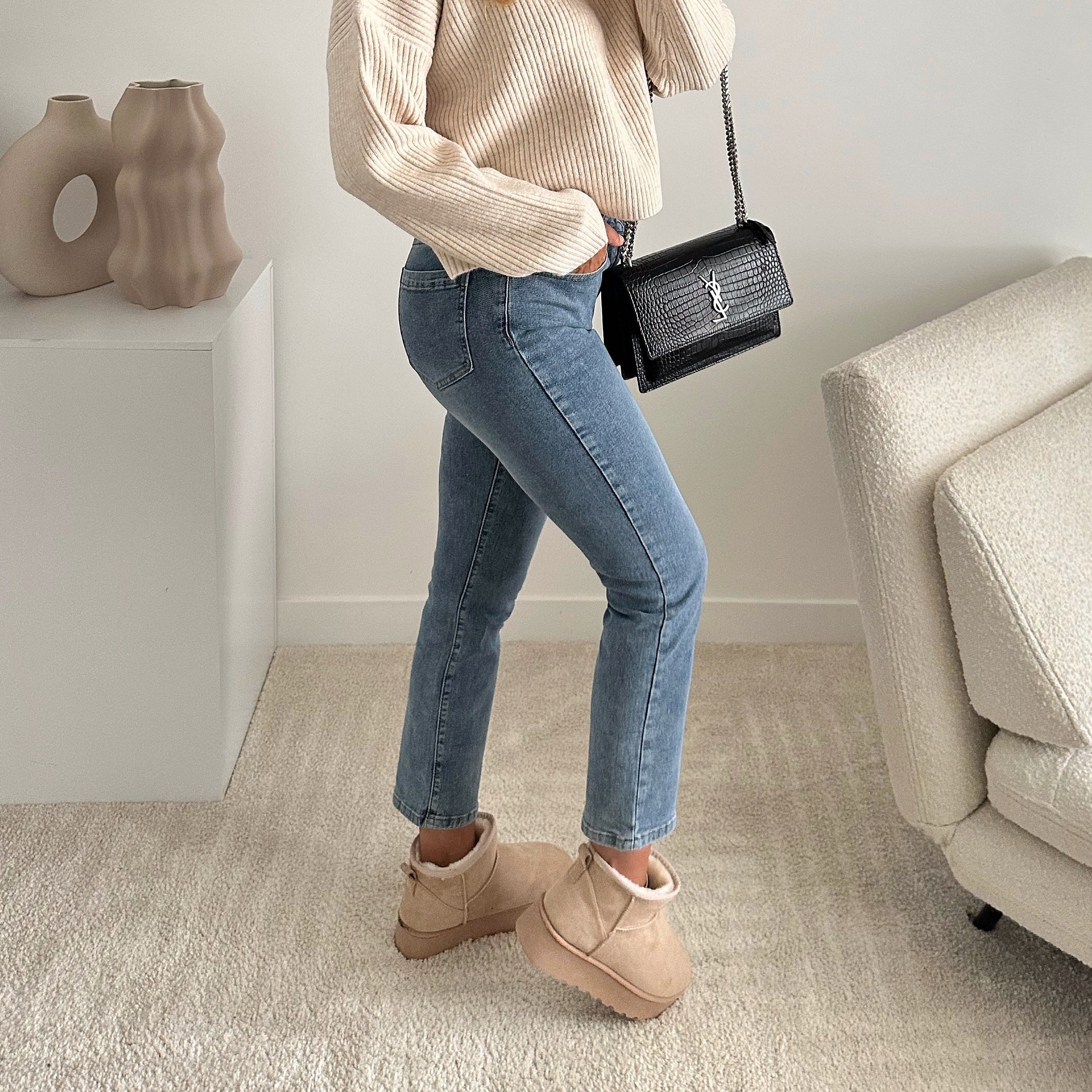 Comfortable and stylish boots for a fatigue-free walk