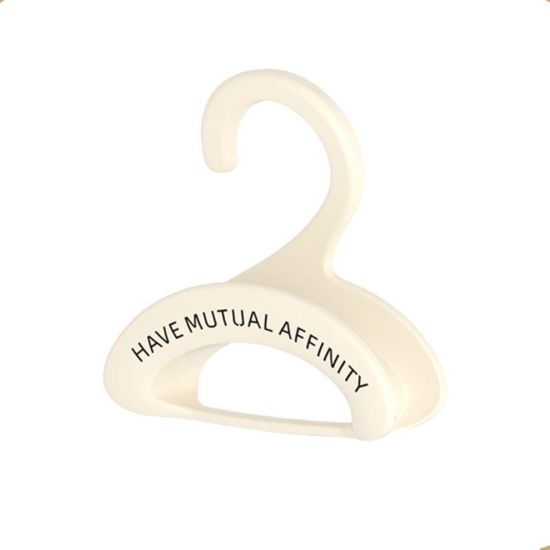 Clever hooks to hang your bags without damaging them