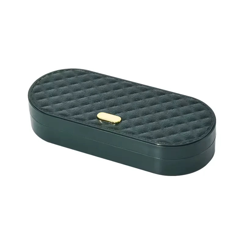 Compact sewing kit with ready-to-use accessories