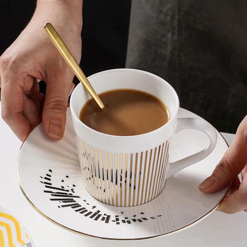 A stylish coffee with a cup that reveals a secret