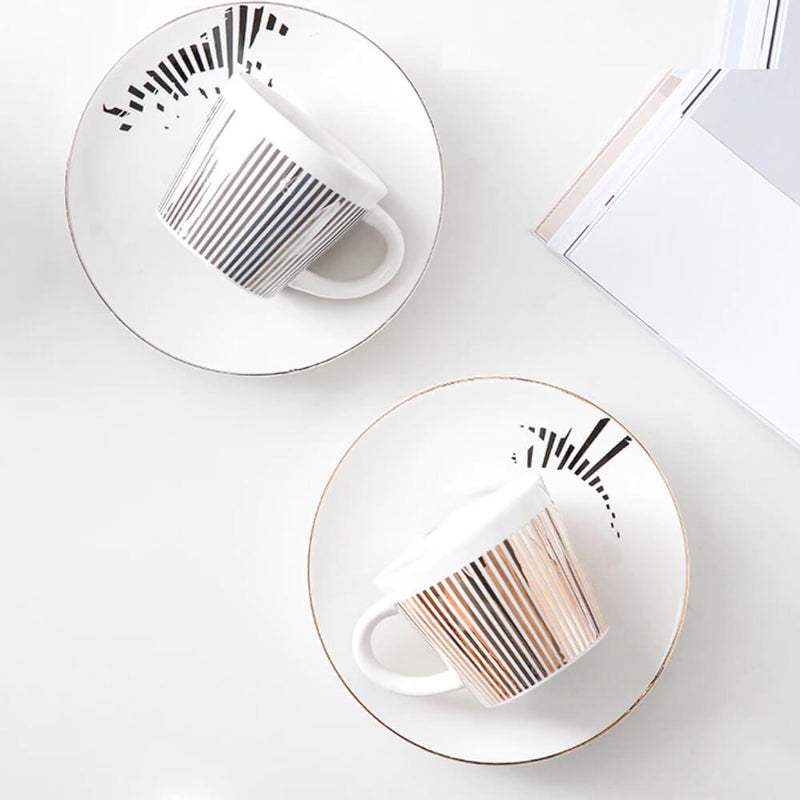 A stylish coffee with a cup that reveals a secret