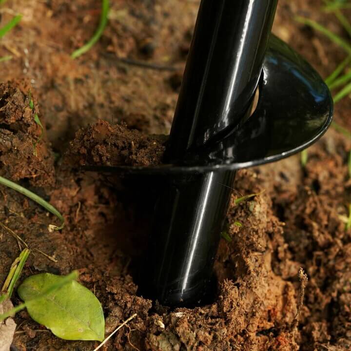 Easily dig holes in your garden