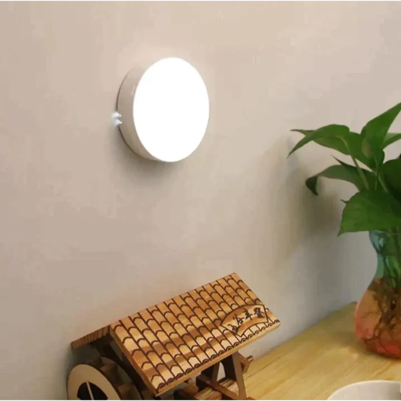 Automatic light for peaceful nights without effort (x2)