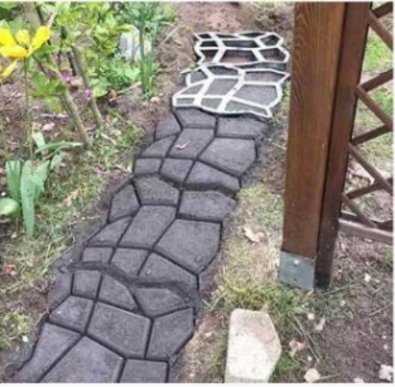 Easily create personalized garden paths 