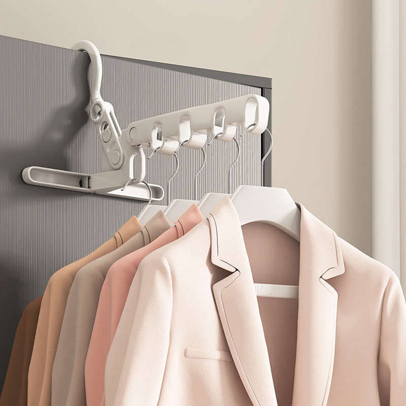 Foldable and portable hanger – Ideal for travel 