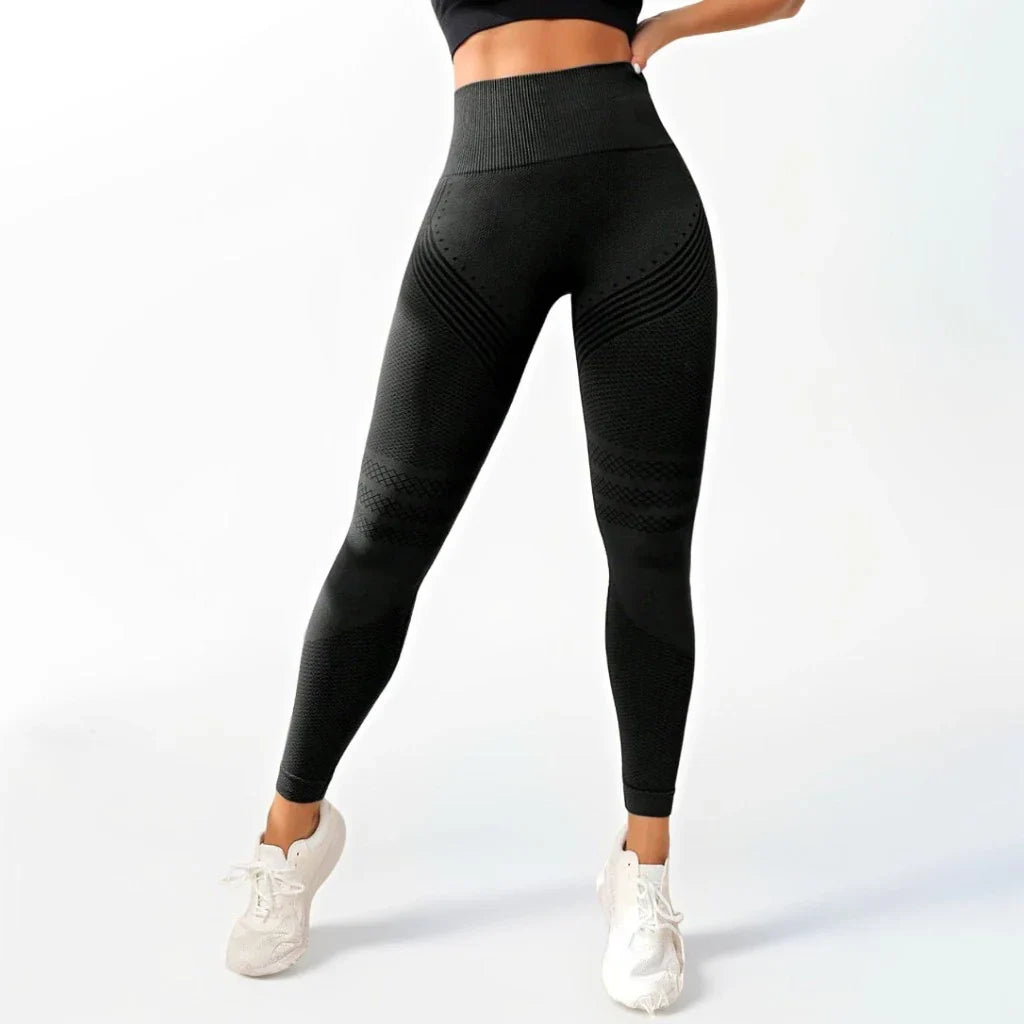 3D Leggings: Patented technology for a refined silhouette 