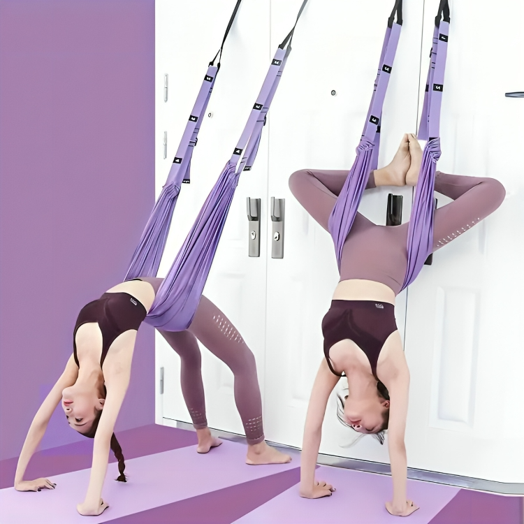 Aerial rope to improve your flexibility with deep and fluid stretches 